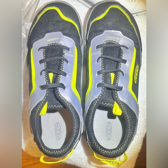 KEEN sneakers size 5 unisex Youth boy - Picture 2 of 7